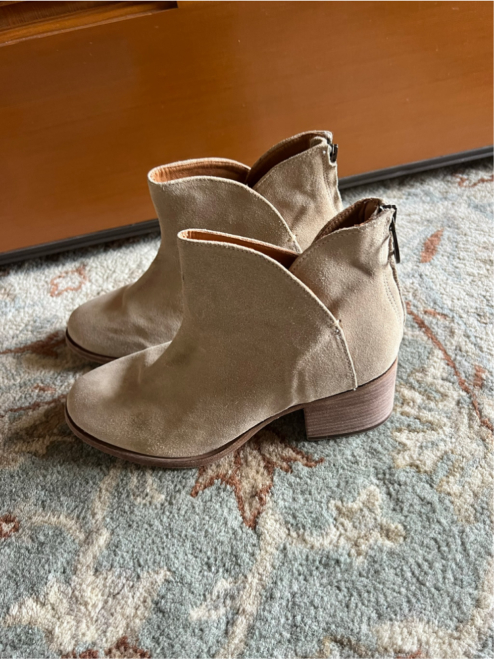 Beek. Suede Ankle Boots Beige Size 9 Read